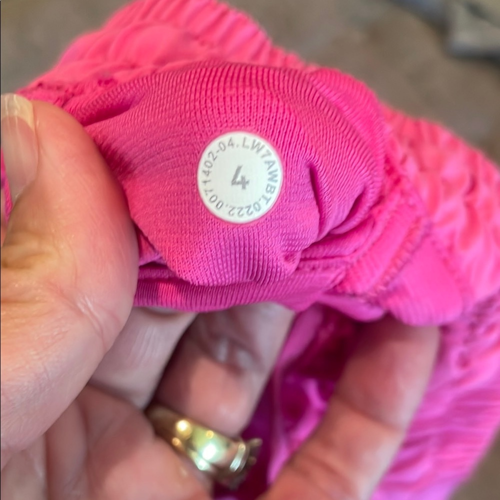 Lululemon Sonic Pink Hotty Hots - Picture 4 of 4